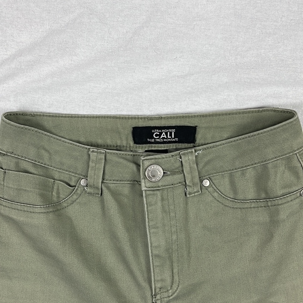 Olive Green CALI Ultra High Rise Size 1 - Picture 3 of 6